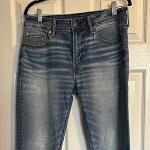 American Eagle men’s blue athletic skinny fit jeans size 32
